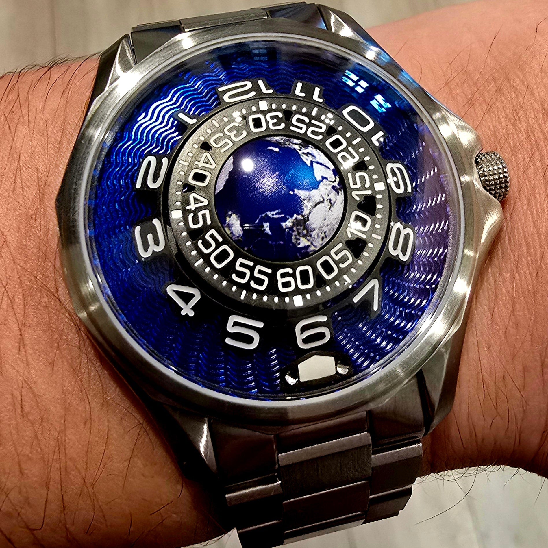 ASTROGRAPH Automatic Earth Edition – Quasar Watches